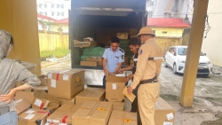 csgt bac giang lien tiep phat hien 3 xe van chuyen hoa hoa khong ro nguon goc