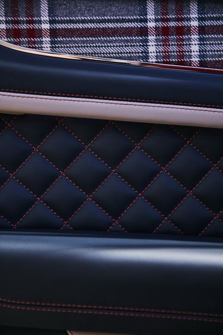 mung sinh nhat 100 tuoi bentley chinh thuc gioi thieu bo doi bentayga businessman va sportsman