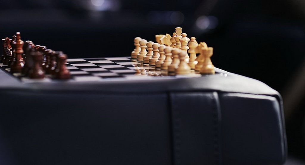 mung sinh nhat 100 tuoi bentley chinh thuc gioi thieu bo doi bentayga businessman va sportsman