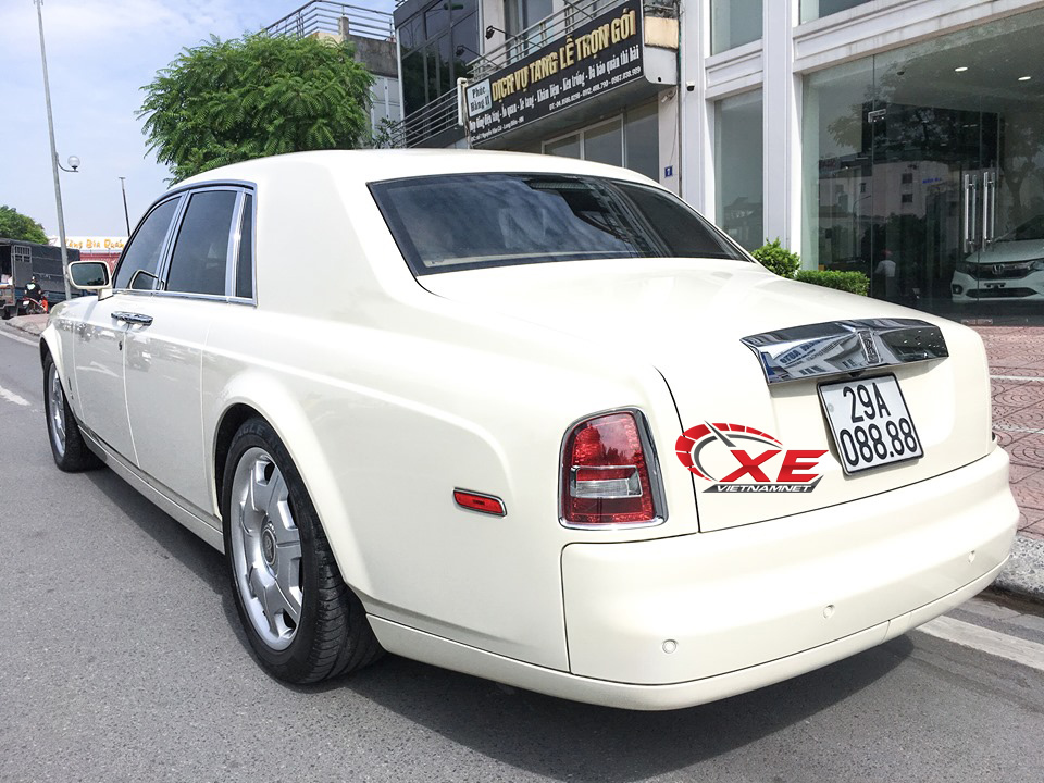 Rolls-Royce Phantom biển tứ quý 8 giá chỉ 9 tỷ đồng ở Hà Nội rolls royce phantom bien tu quy 8 gia chi 9 ty dong o ha noi