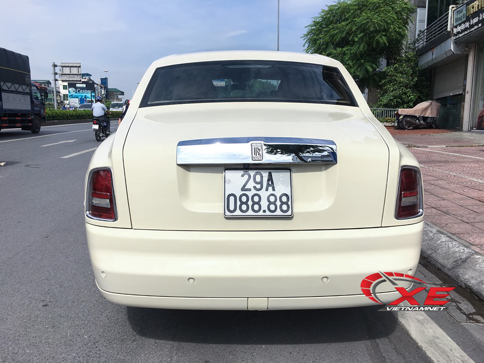 Rolls-Royce Phantom biển tứ quý 8 giá chỉ 9 tỷ đồng ở Hà Nội rolls royce phantom bien tu quy 8 gia chi 9 ty dong o ha noi