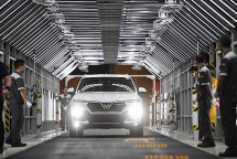 VinFast bắt đầu bàn giao Lux A2.0 và Lux SA2.0 đến tay khách hàng