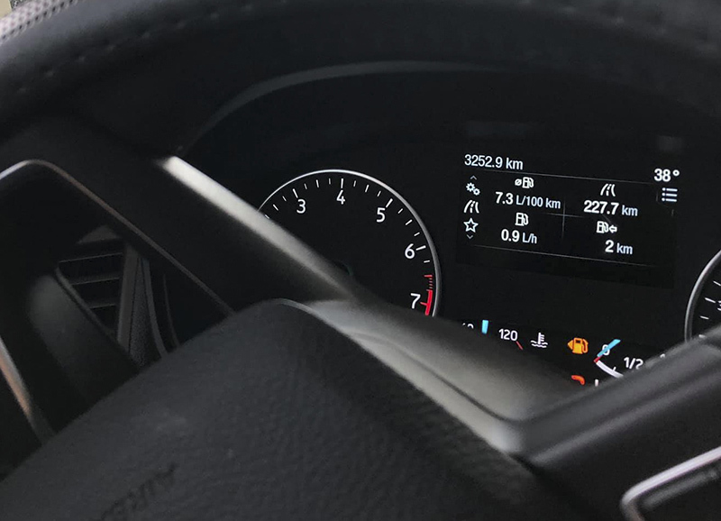 mat toi 13 trieu chi vi can binh xang van chay co