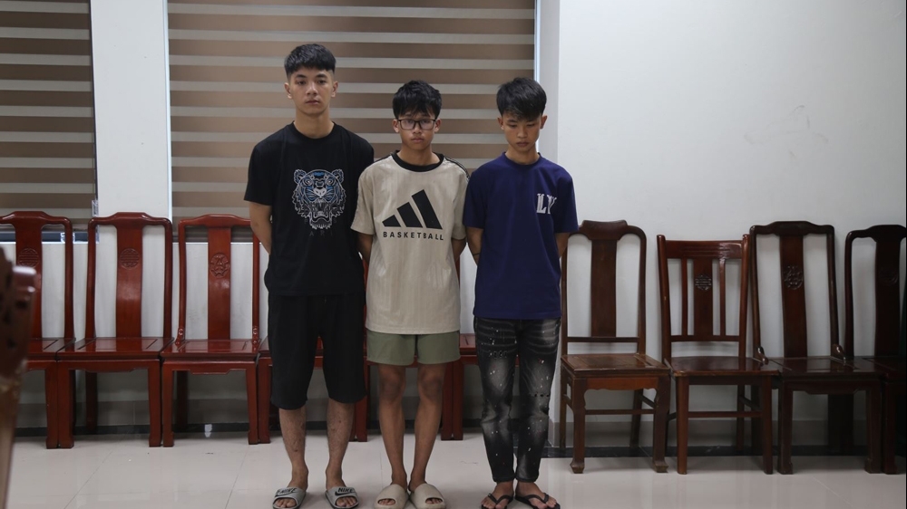 Bắc Ninh: Tạm giữ hình sự 3 đối tượng cầm hung khí gây rối