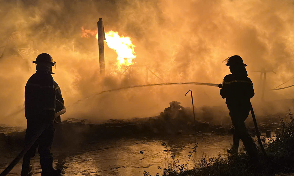 Bắc Ninh: Cháy lớn xưởng pallet, không có thiệt hại về người