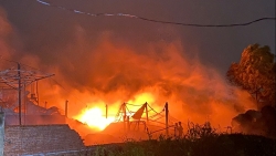 bac ninh chay lon xuong pallet khong co thiet hai ve nguoi