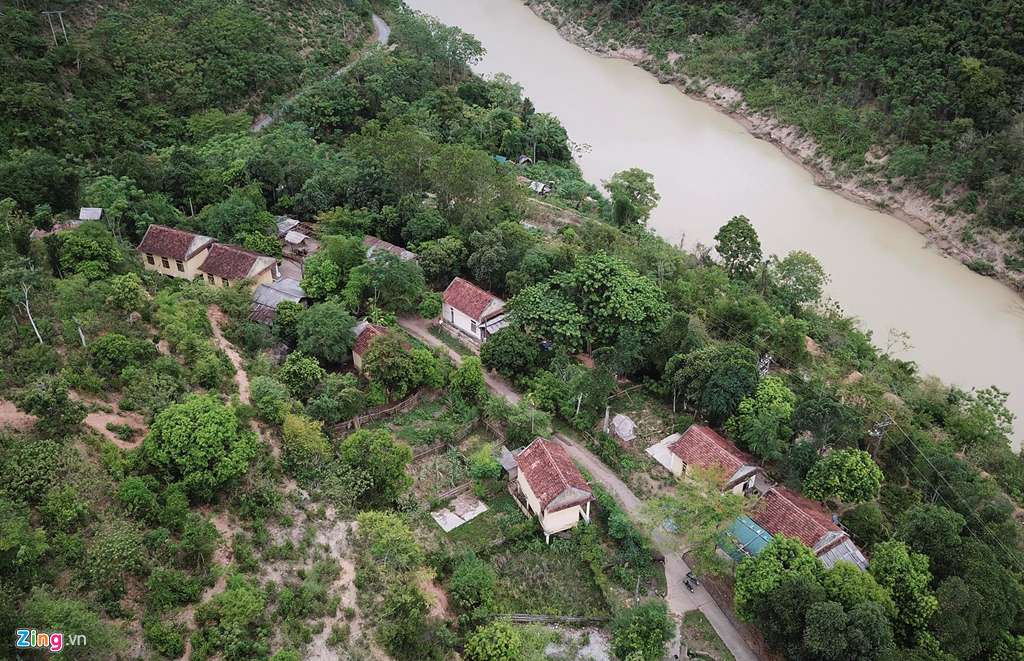khu tai dinh cu hoang lanh chi 3 ho dan sinh song