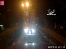 Điều trị bệnh lắp đèn hậu gây chói mắt bằng bình sơn phun