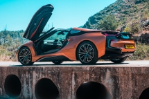 Lộ diện hình ảnh BMW i8 "thoát xác" với hình hài mới, sắc sảo không ngờ