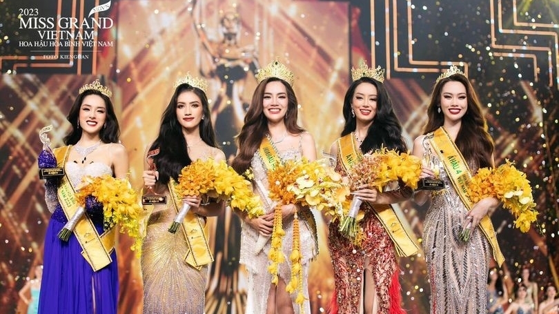 Lê Hoàng Phương đăng quang Hoa hậu Hòa bình Việt Nam 2023