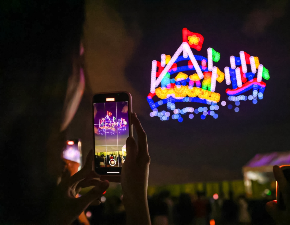 Mãn nhãn màn trình diễn drone lớn nhất từ trước tới nay tại Tây Ninh