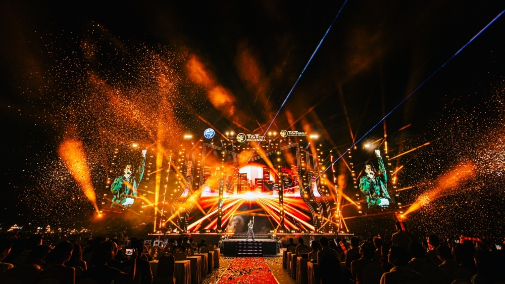 Hàng chục nghìn khán giả bùng nổ trong đêm đại nhạc hội TP Thiên niên kỷ T&T City Millennia