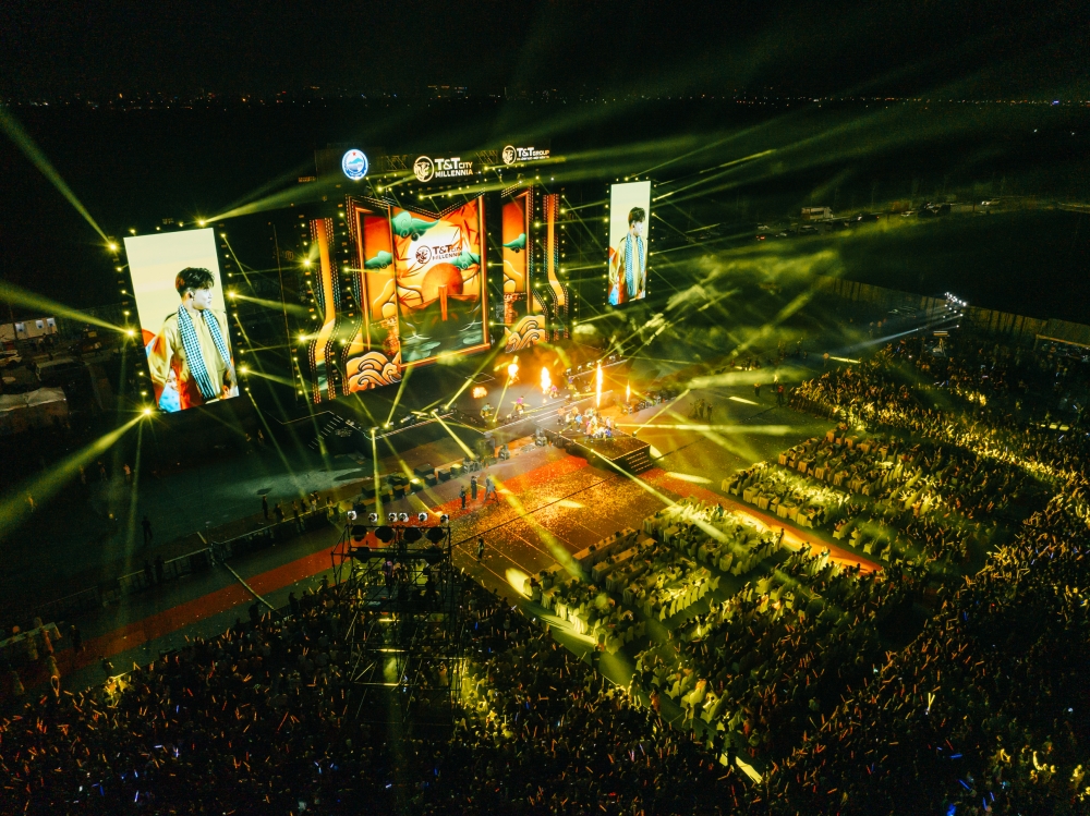 Gần 5 vạn người hội tụ về T&T City Millennia trải nghiệm 2 công trình kỷ lục quốc gia và đại nhạc hội