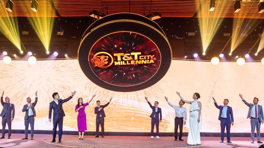 Các đại biểu thực hiện nghi lễ Kick off dự án. Các đại biểu thực hiện nghi lễ Kick off dự án.