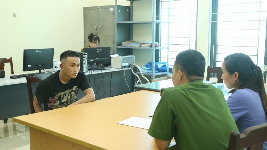 Bắc Ninh: Khởi tố hai đối tượng trộm cắp cố thủ, liều lĩnh tấn công công an bằng bom xăng