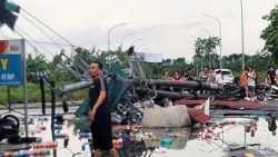 Lốc xoáy tại Bắc Ninh gây thiệt hại nặng nề về tài sản