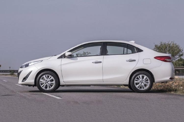 toyota yaris 2019 gia tu 280 trieu dong tai an do