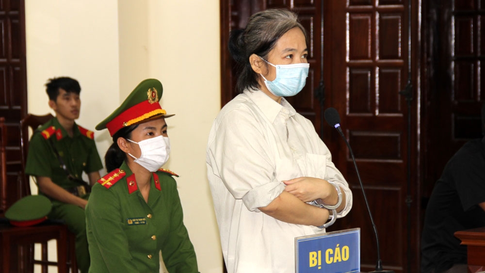Bị cáo Phạm Thị Hà tại phiên tòa.