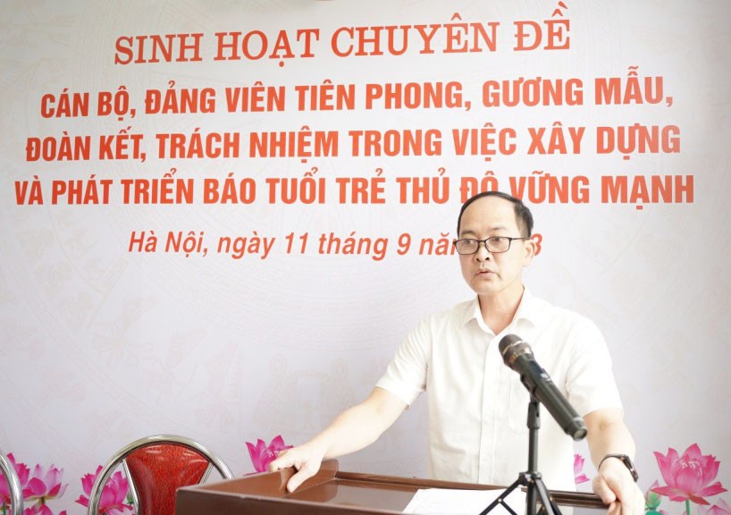 Phó Bí thư Đảng ủy Cơ quan Thành đoàn Hà Nội Nguyễn Đức Tuấn phát biểu chỉ đạo