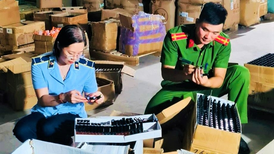 Bắc Giang: Phát hiện số lượng lớn sản phẩm làm đẹp không rõ nguồn gốc xuất xứ