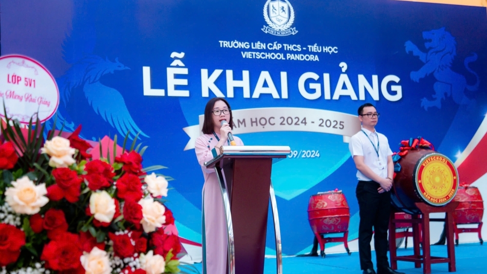 Hệ thống Trường Vietschool rộn ràng khai giảng năm học mới