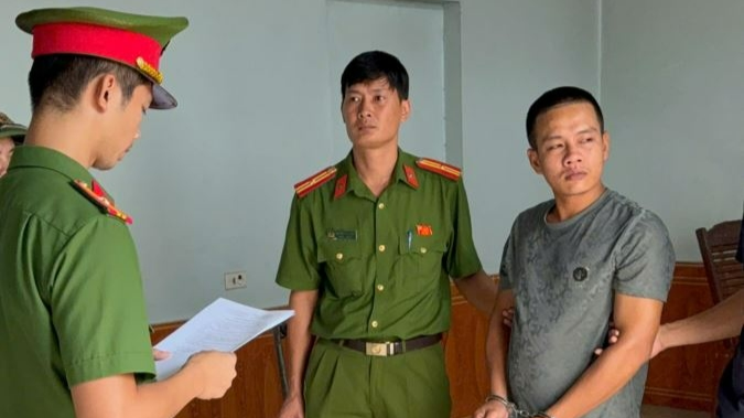 Bắc Ninh: Bắt tạm giam đối tượng hành hạ con đẻ Bắc Ninh: Bắt tạm giam đối tượng hành hạ con đẻ