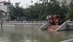 nam sinh lop 8 duoi nuoc khi tam ao o bac ninh