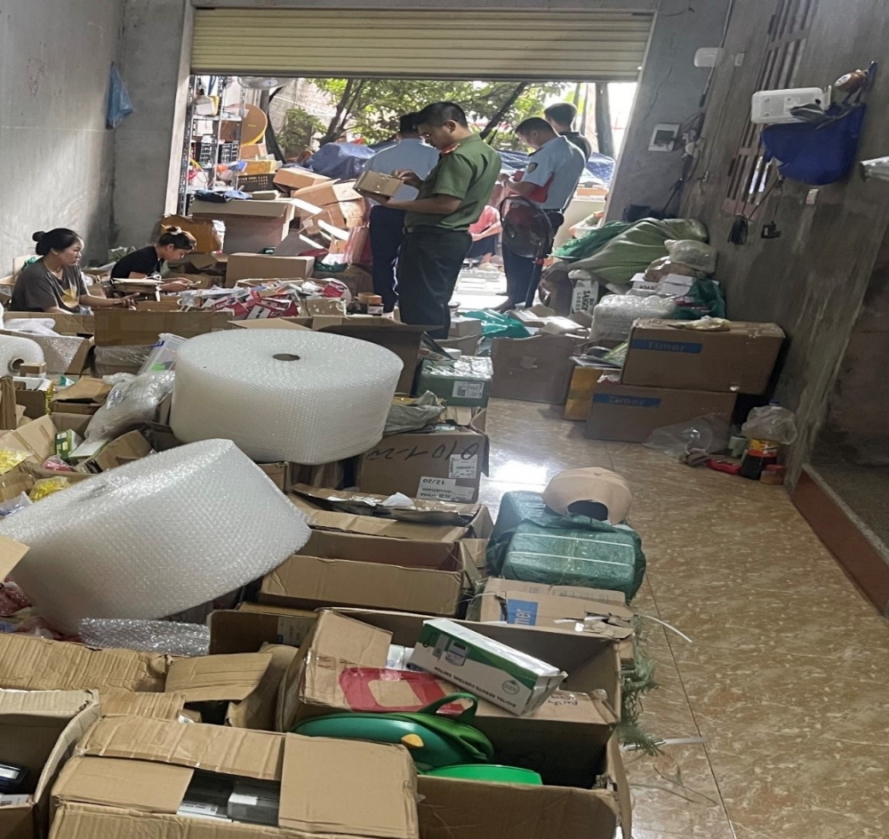 Bắc Ninh: Xử phạt cơ sở kinh doanh hàng lậu qua livestream