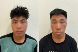 bac ninh bat giu 2 doi tuong chuoc ruou hiep dam thieu nu 16 tuoi