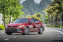 Toyota Việt Nam tài trợ 2 mẫu ô tô hot cho giải Golf từ thiện HanoiTV – BRG – Seabank