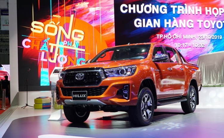 trien lam o to viet nam 2019 toyota trung bay nhung mau xe nao