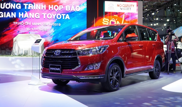 trien lam o to viet nam 2019 toyota trung bay nhung mau xe nao