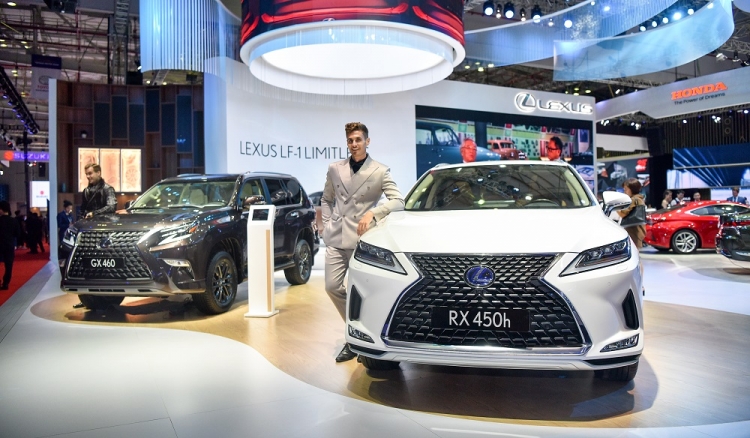 ngam lexus rx va gx moi phien ban 2020 tai viet nam