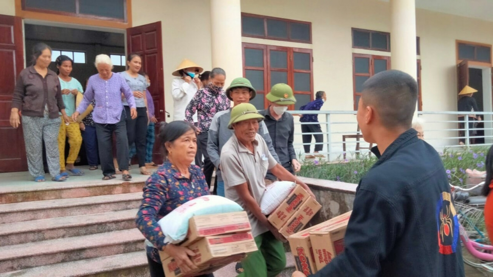 Hội Chữ thập đỏ tỉnh Bắc Giang vận động ủng hộ đồng bào miền Trung