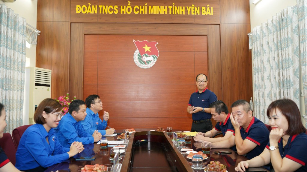 Báo Tuổi trẻ Thủ đô trao tặng 2 nhà nhân ái tại tỉnh Yên Bái