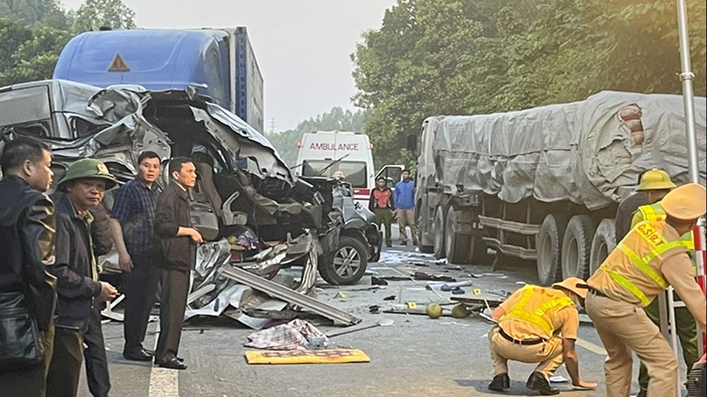 Lạng Sơn: Tại nạn giao thông nghiêm trọng 14 người thương vong