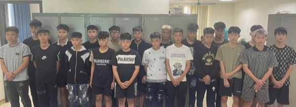 Bắt giữ hàng chục thanh thiếu niên lạng lách, đánh võng trên đường