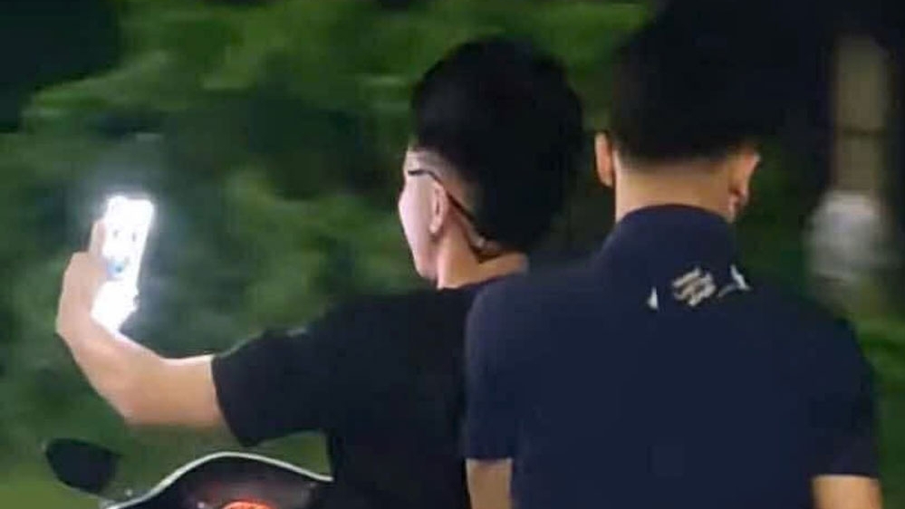 Bắc Ninh: Xử lý nam thanh niên tự đăng clip đi xe không mũ bảo hiểm lên mạng xã hội