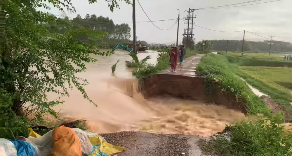 bac ninh de boi tien luc bi vo khoang 20m