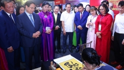 tt group shb ton vinh lan toa ban sac van hoa viet cung le hoi van hoa the gioi tai ha noi