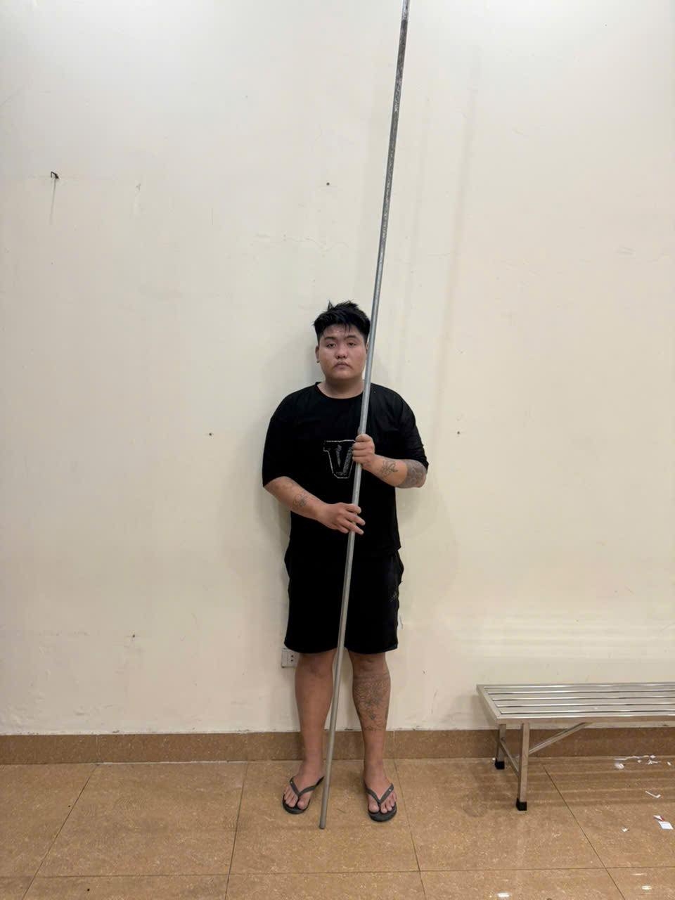 Cảnh sát giao thông Bắc Ninh bắt giữ nhóm thanh niên ngông cuồng mang hung khí