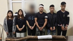 ha noi bat giu 6 doi tuong mang hung khi danh nhau gay roi trat tu cong cong