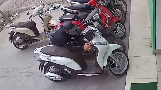 Hà Nội: Khởi tố đối tượng có 3 tiền án tiếp tục trộm cắp xe máy