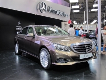 gan 400000 xe mercedes benz e class se bi trieu hoi tai trung quoc