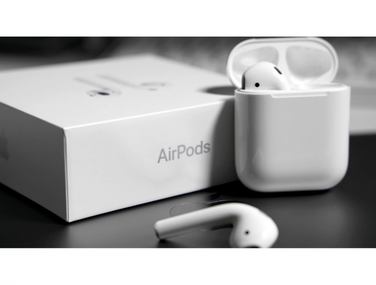 doanh so tai nghe airpods tang gap doi chiem mot nua thi phan toan cau trong nam 2019