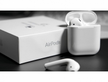 doanh so tai nghe airpods tang gap doi chiem mot nua thi phan toan cau trong nam 2019