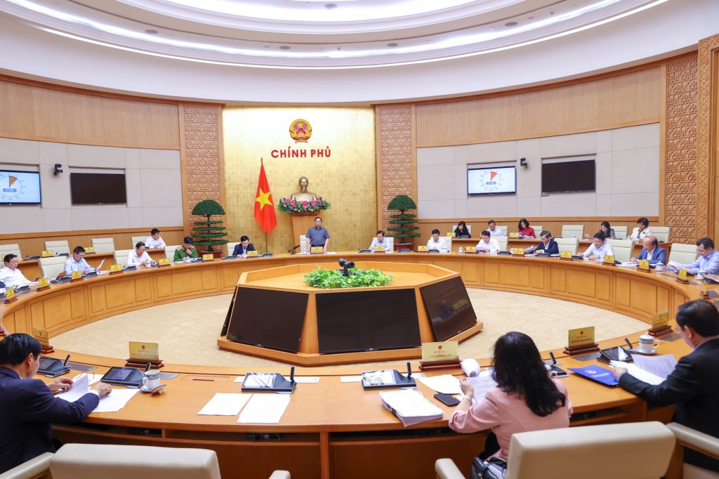 Chiều 25/11, Thủ tướng Phạm Minh Chính đã chủ trì phiên họp Chính phủ chuyên đề về xây dựng pháp luật tháng 11/2022 - Ảnh: VGP/Nhật Bắc