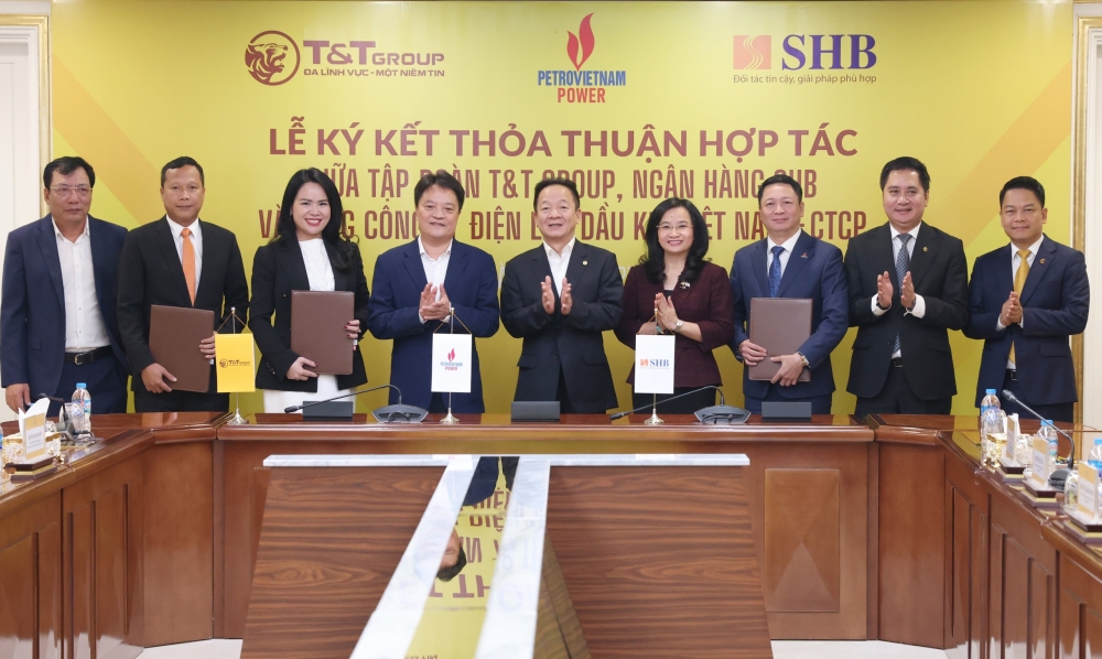 Ảnh 1: Đại diện T&T Group, SHB và PV Power tại Lễ ký kết Thỏa thuận hợp tác