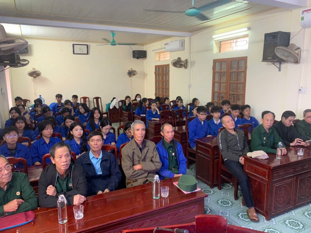 Tuổi trẻ Hưng Yên lan tỏa tinh thần chuyển đổi số đến từng hộ dân