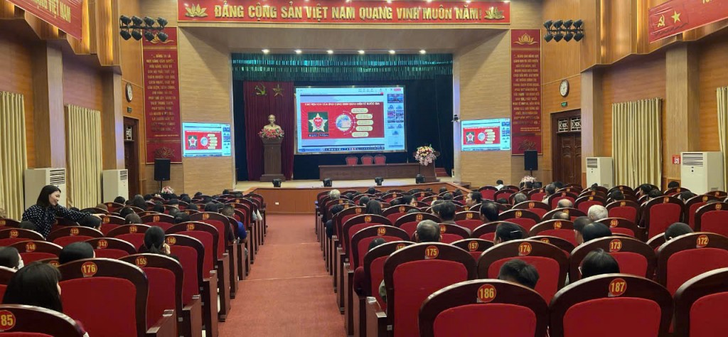 Tuổi trẻ Hưng Yên lan tỏa tinh thần chuyển đổi số đến từng hộ dân